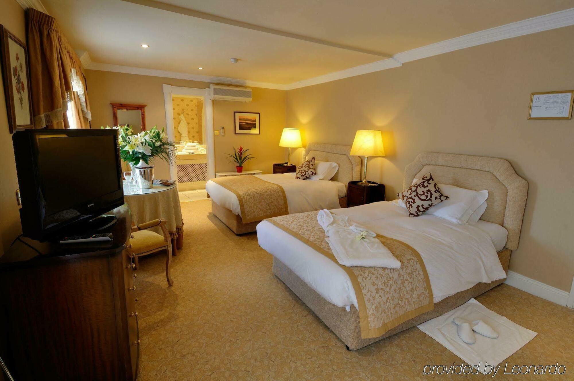 Hayfield Manor Hotel Cork Room photo